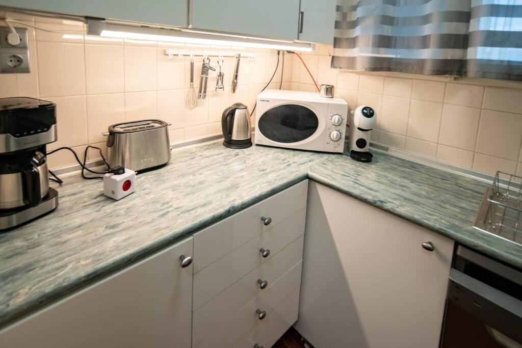 Bumblebee Apartment With Ac Budapeszt Zewnętrze zdjęcie