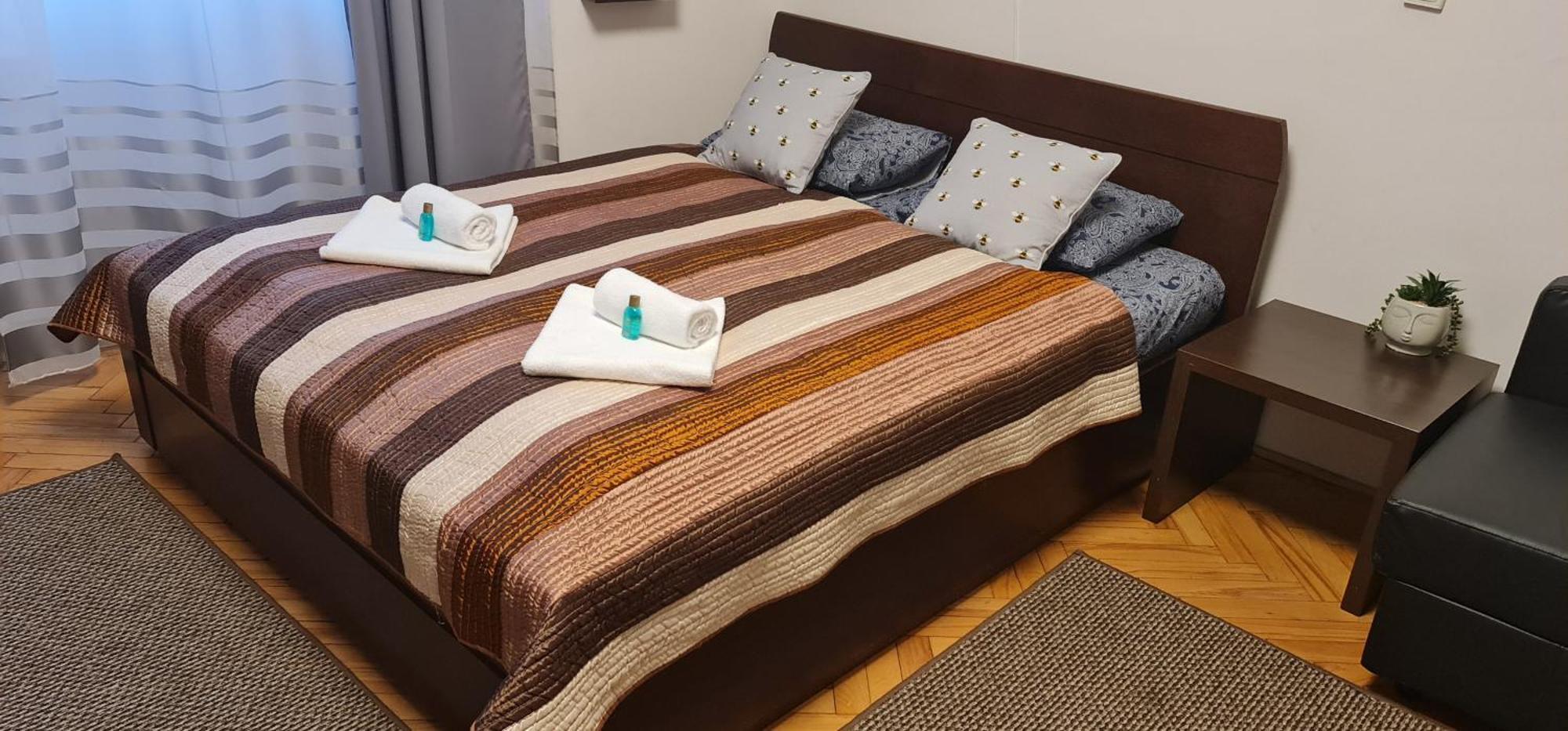 Bumblebee Apartment With Ac Budapeszt Zewnętrze zdjęcie
